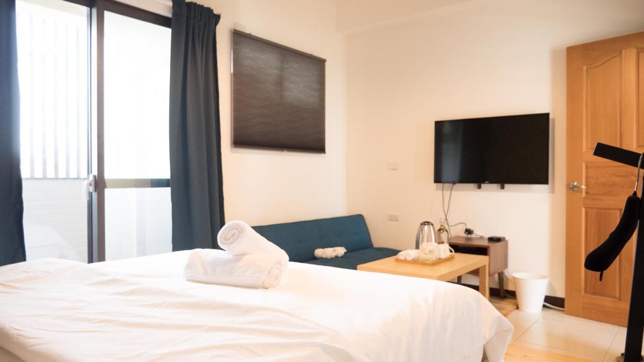 黑琵軼棧湖濱旅宿 K&B Happy Hostel Tainan Exterior photo