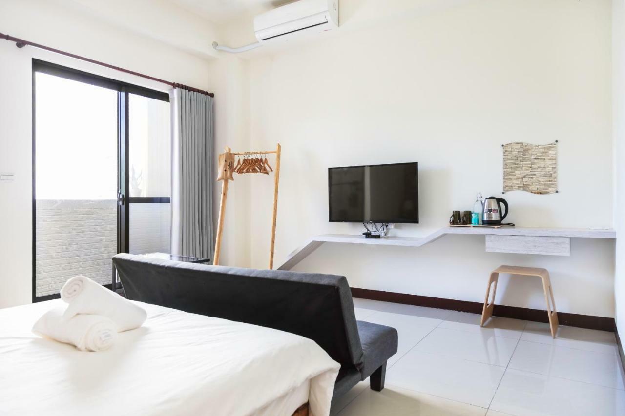 黑琵軼棧湖濱旅宿 K&B Happy Hostel Tainan Exterior photo